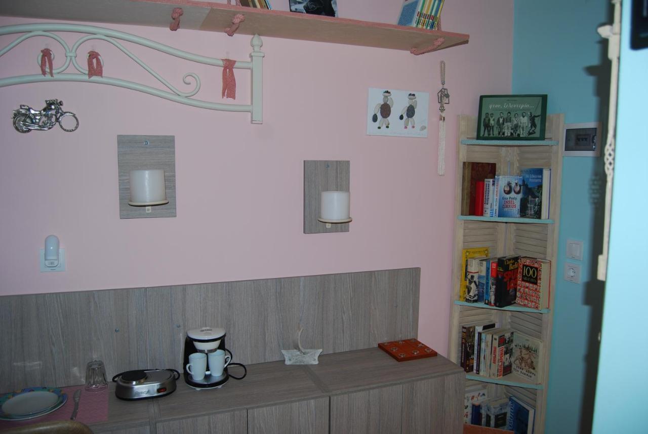 Luxury Traditional Room The Small Bookstore Kastro-Kyllini ภายนอก รูปภาพ